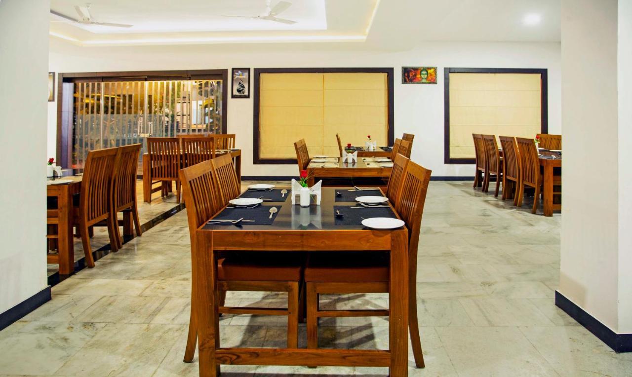 Hotel Treebo Kumily Gate Thekkady, Periyar National Park Extérieur photo