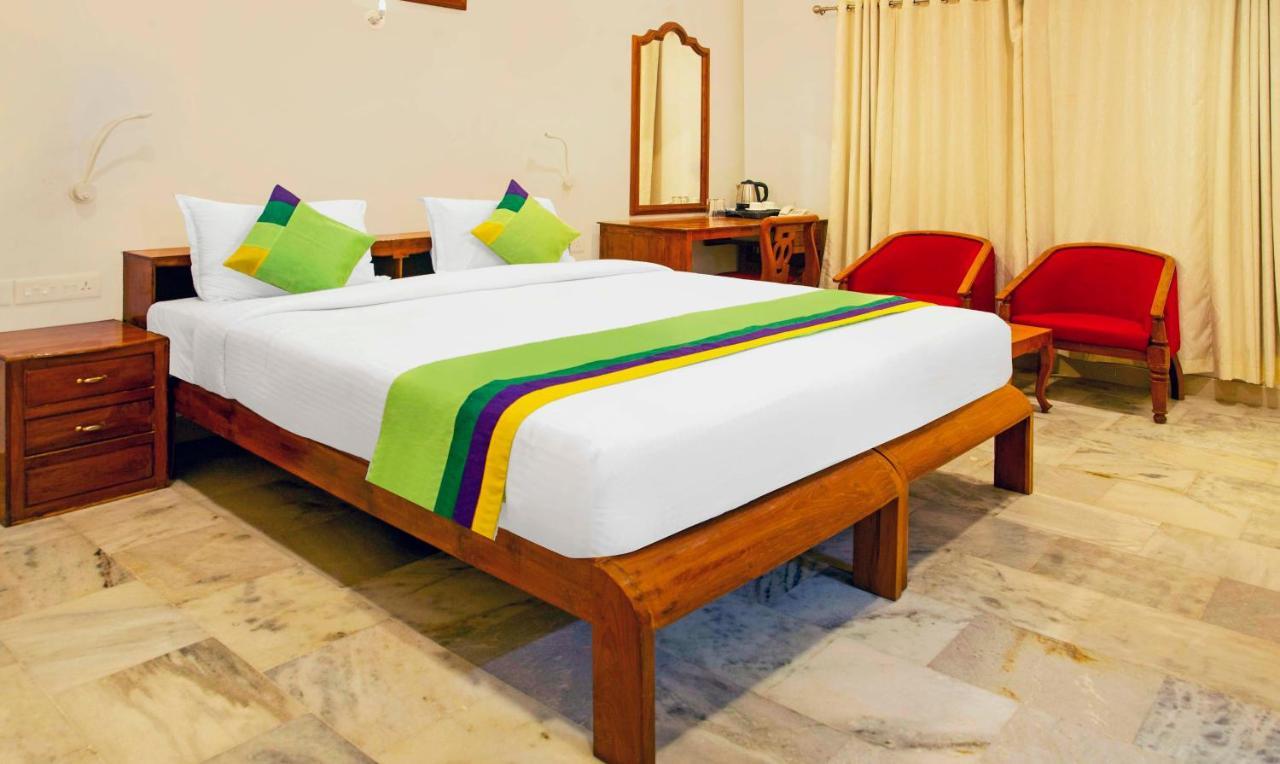 Hotel Treebo Kumily Gate Thekkady, Periyar National Park Extérieur photo