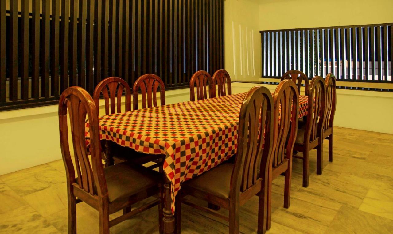 Hotel Treebo Kumily Gate Thekkady, Periyar National Park Extérieur photo