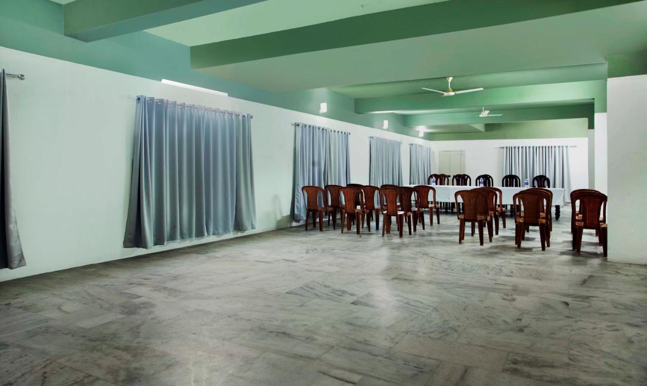 Hotel Treebo Kumily Gate Thekkady, Periyar National Park Extérieur photo